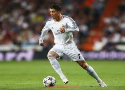 咪咕体育直播-利物浦世俱杯赛季回顾专题：完整历程与成绩波动呈现